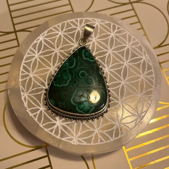 Real Malachite pendant - Picture 3 of 4